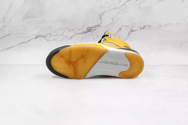 AIR JORDAN 5 RETRO TOKYO T23 (IMPORTADOS)